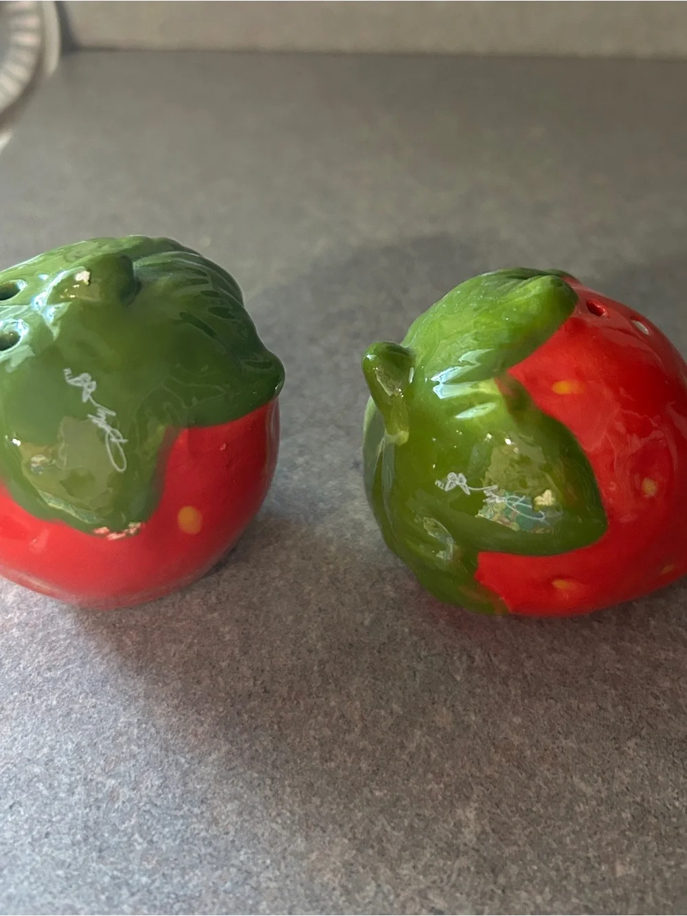 Ceramic Strawberry Salt & Pepper Shaker Set - Red and Green